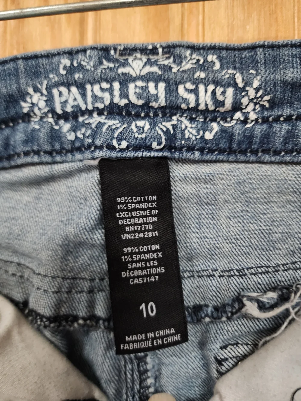 Paisley Sky Women's Medium Blue Flared Jeans - Picture 5 of 7